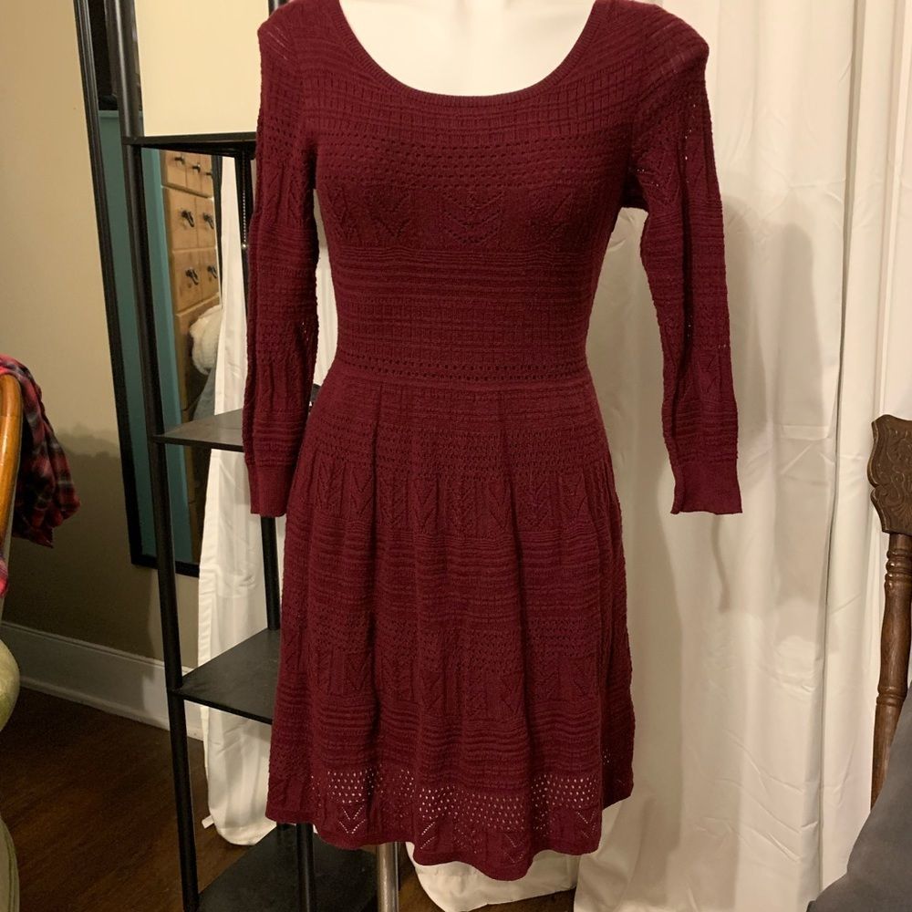 ⭐️💥 American Eagle Outfitters Dress⭐️💥 Perfect dress for the Holidays!!